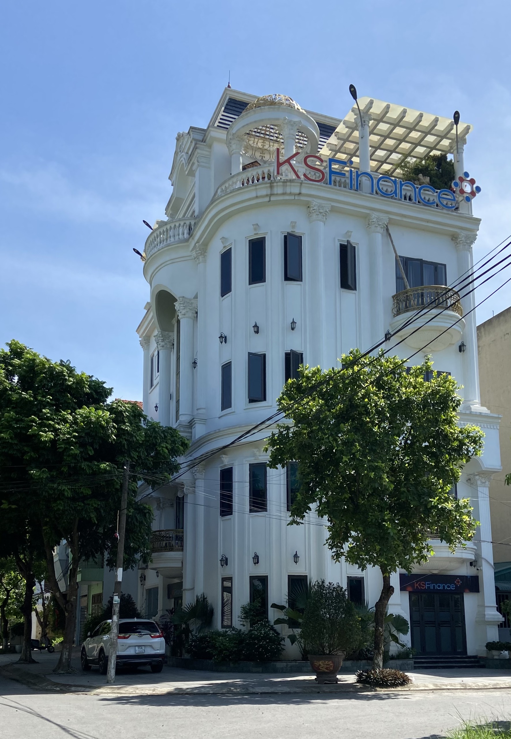 CHO THUÊ NHÀ LÔ GÓC MỚI XÂY PHỦ LÝ HÀ NAM