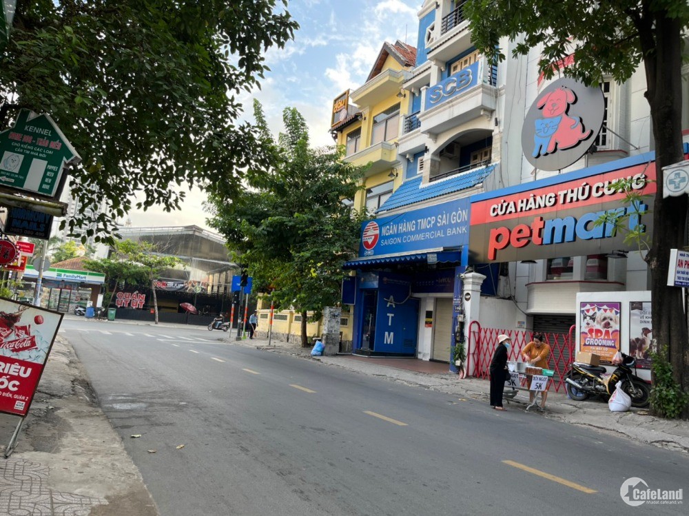 Mặt bằng, nhà phố phường Thảo Điền. Giao thông thuận lợi, giá tốt. Lh 0903652452