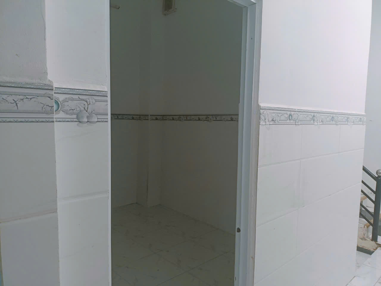 9.60. Cho Thuê Nhà 4 Triêụ 2 Góc Mặt Tiền Gần Bệnh Viện Phụ Sản Cần Thơ