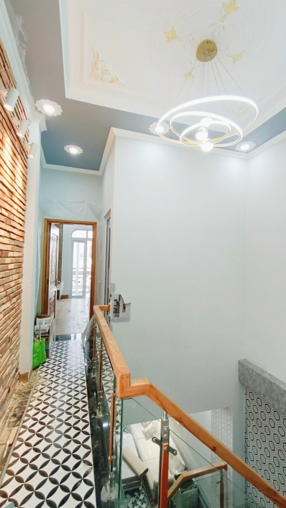 [074]_2 Căn nhà đẹp, mới xây Dtsd: 105m2, lộ 4m, Cách Nguyễn Văn Cừ 100m, Ninh Kiều, TPCT