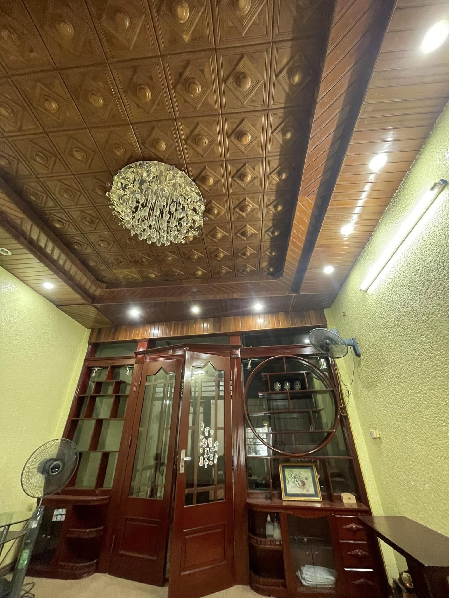 Cho thuê nhà mặt đường Hoàng Hoa Thám trung tâm quận Ba Đình làm văn phòng, kinh doanh