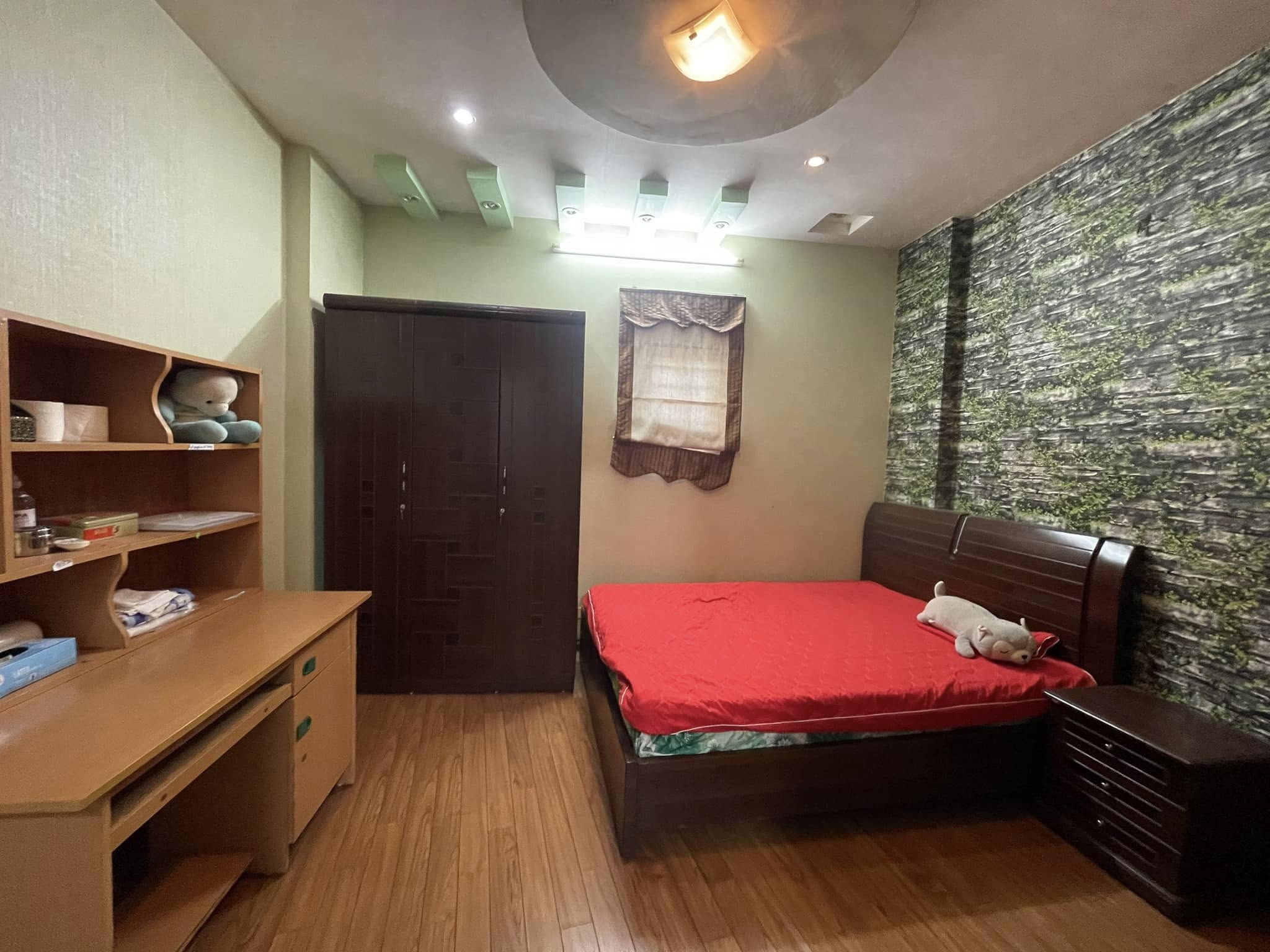 Cho thuê nhà mặt đường Hoàng Hoa Thám trung tâm quận Ba Đình làm văn phòng, kinh doanh