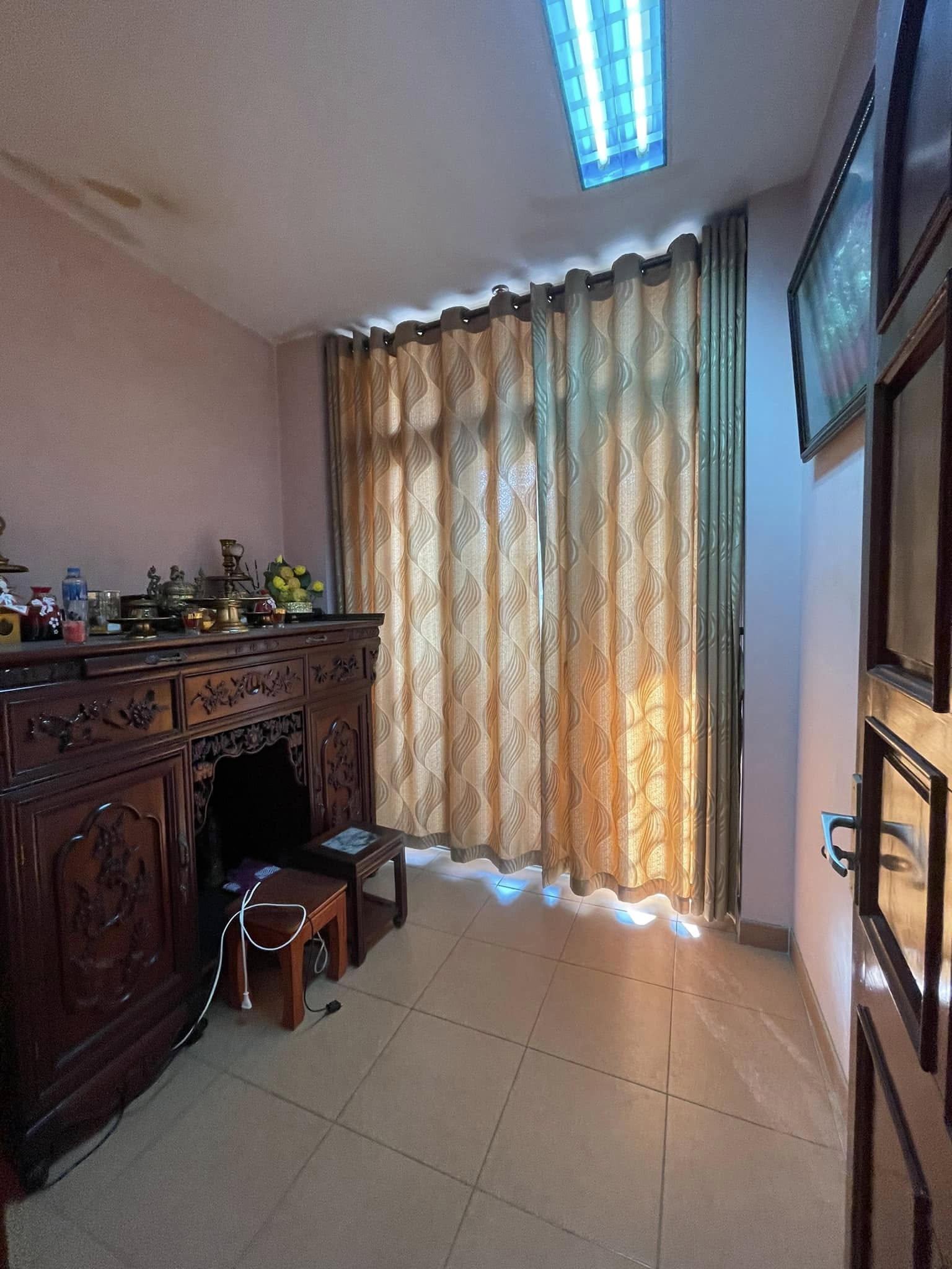 Cho thuê nhà mặt đường Hoàng Hoa Thám trung tâm quận Ba Đình làm văn phòng, kinh doanh