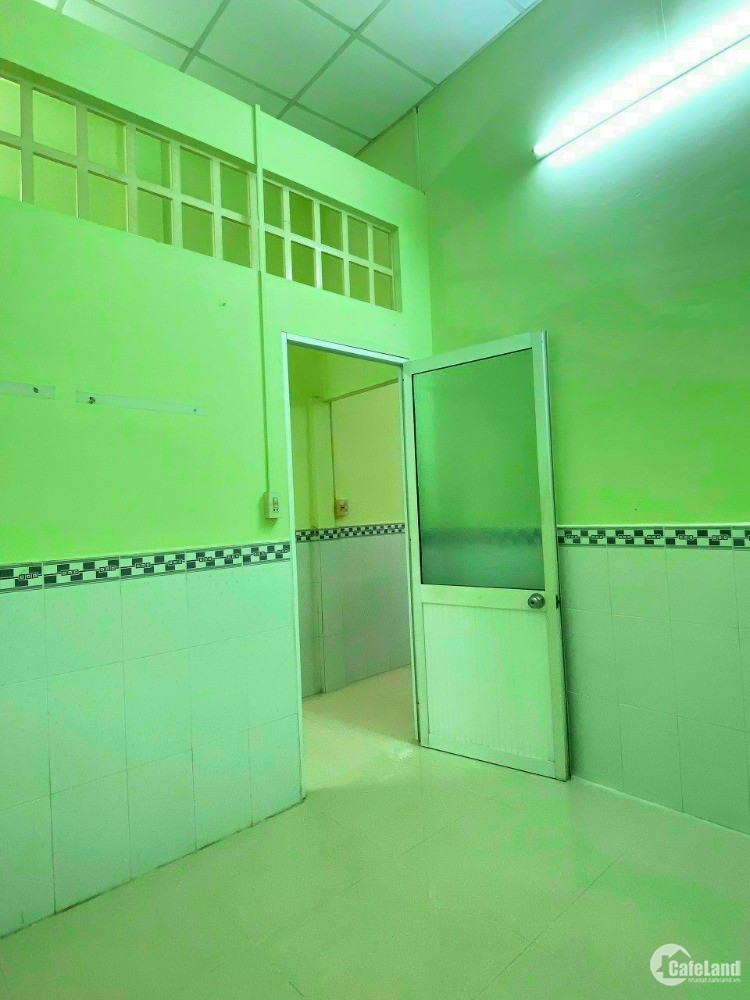 Cho thuê nhà 4 lầu khu an ninh, sau lưng công an Q. Ninh Kiều