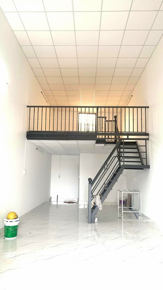 Cho thuê nhà trệt gác lửng mặt tiề hồ bún sáng khu dân cư đông