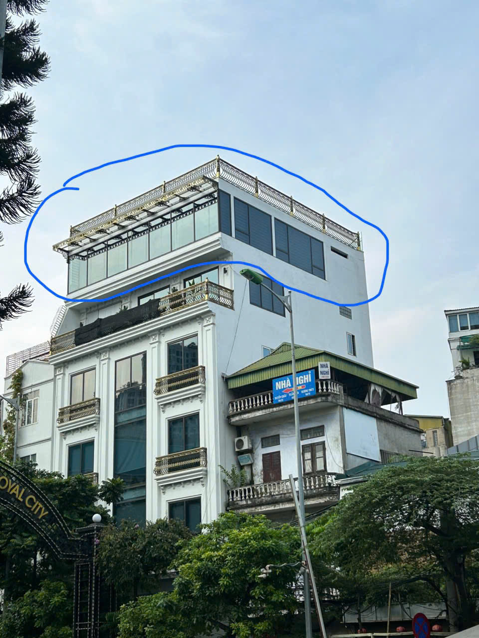 Chính chủ cho thuê văn phòng 120m2 cạnh Royal City tại đường Nguyễn Trãi, Thanh Xuân, HN (có video)