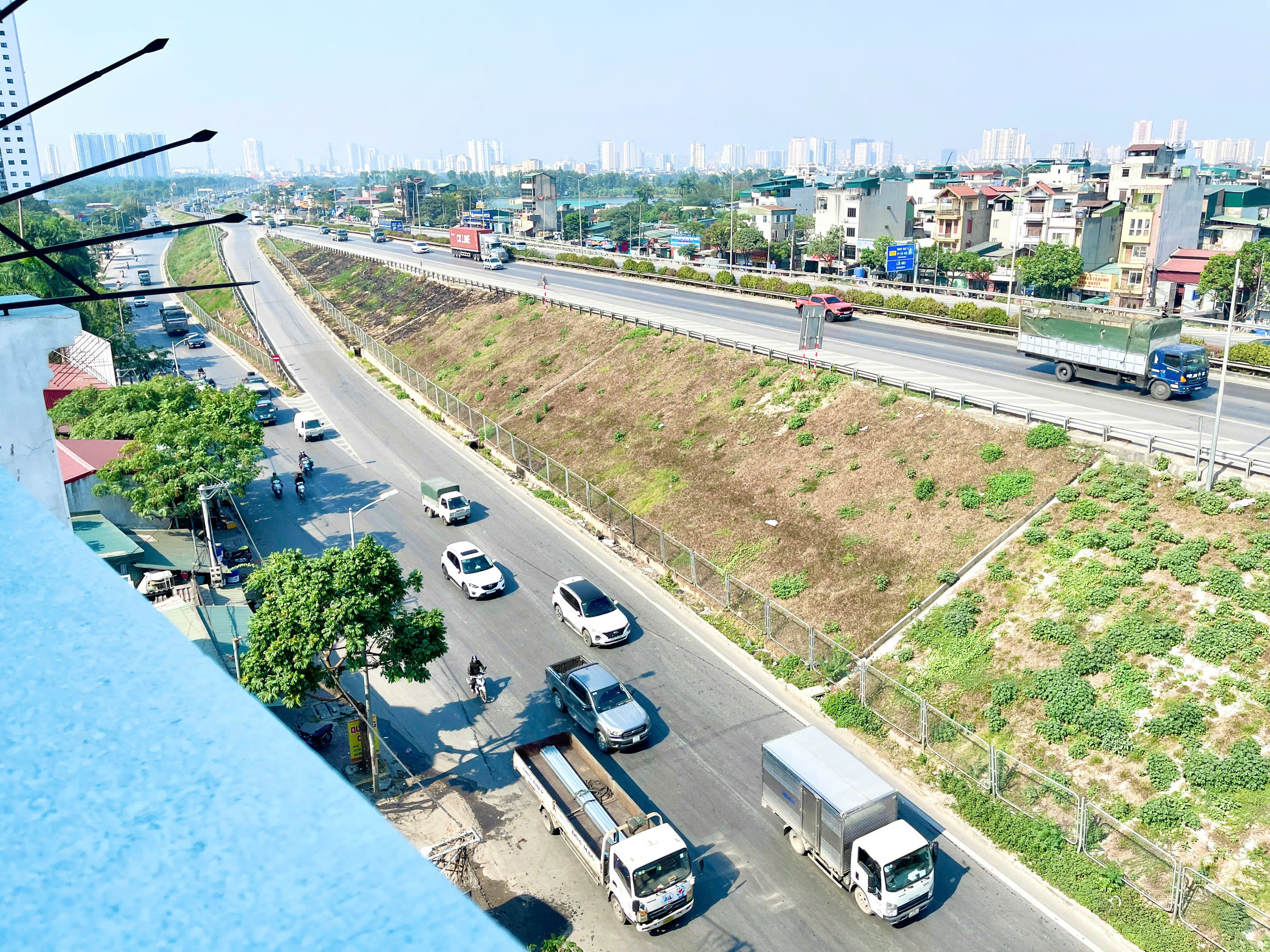 Cho thuê toà nhà văn phòng vành đai 3/ gần Tam Trinh