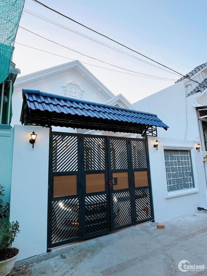 Nhà nhà đẹp, hướng Chánh Đông, nắng sáng, khu vực Bình Phó A - Giá 2.35 tỷ