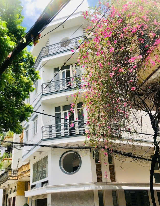 BIỆT THỰ NGUY NGA- THIẾT KẾ CHÂU ÂU