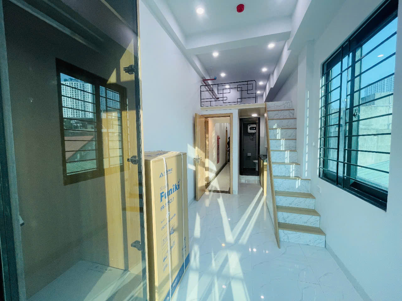 Bán Tòa CCMN Quan Nhân 96 m2 x 8 T- 30 Phòng 30.6 Tỷ ô tô Đỗ Cửa