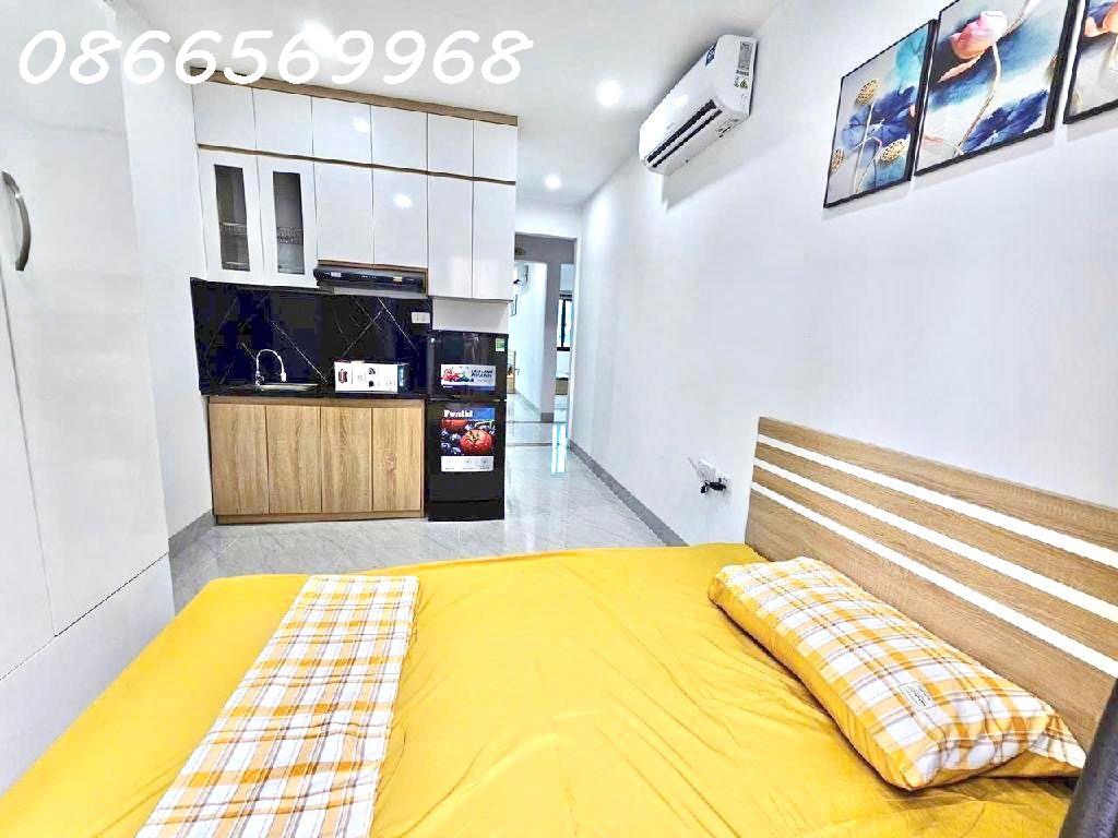 CHDV DÒNG TIỀN 120TR/TH, 20 PHÒNG, LÔ GÓC 60/65M, MT 5.6M, ĐƯỜNG CẦU GIẤY, 17.45 TỶ