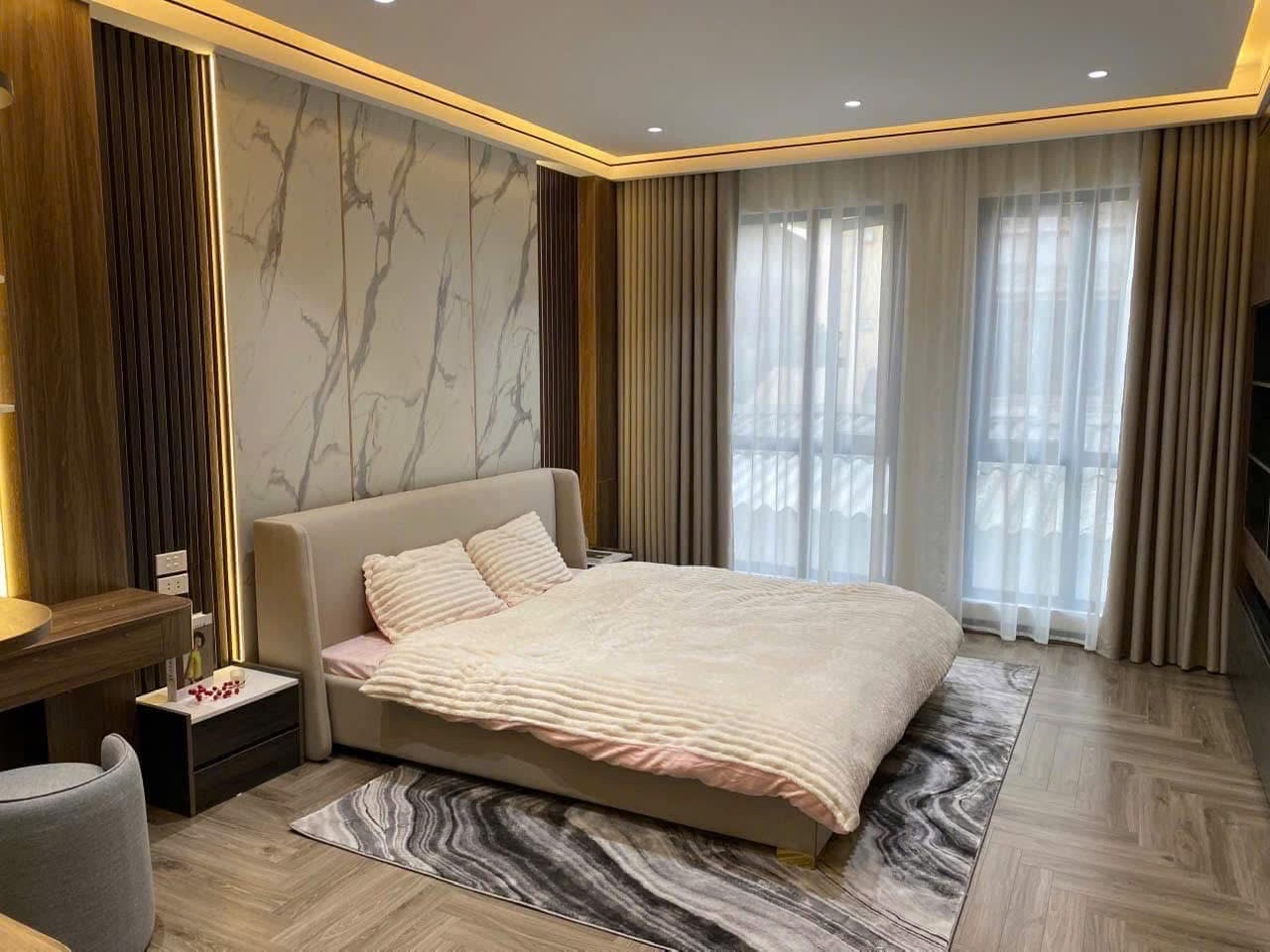 BÁN NHÀ ĐẸP 4 TẦNG - TRUNG TÂM KĐT VĂN PHÚ, HÀ ĐÔNG - GIÁ VÔ CÙNG HẤP DẪN