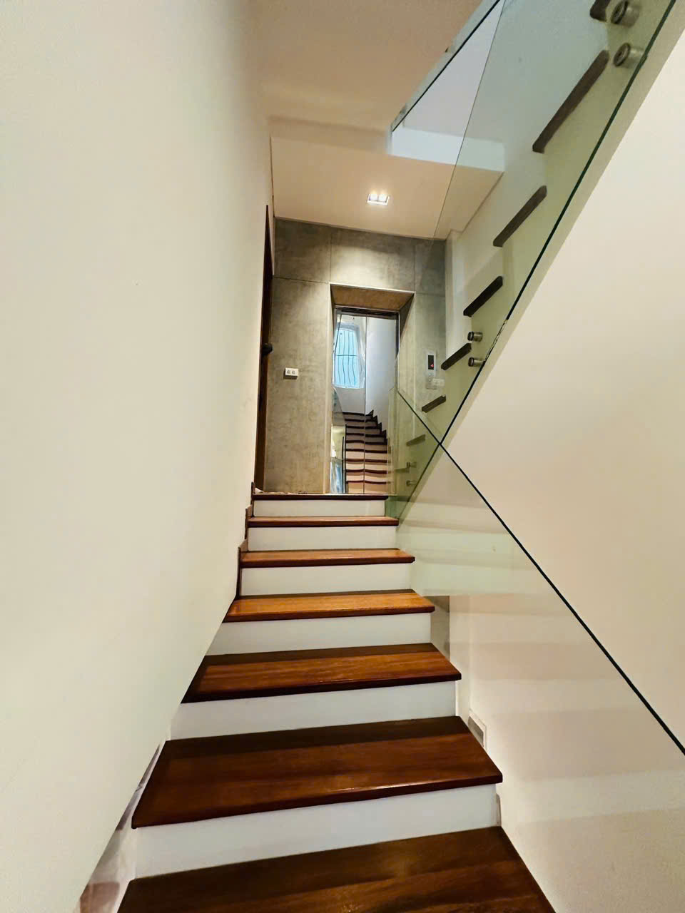 Bán Biệt Thự Liền Kề 28 Tỷ 68 m2 x 5 Tầng Nguyễn Tuân Thanh Xuân