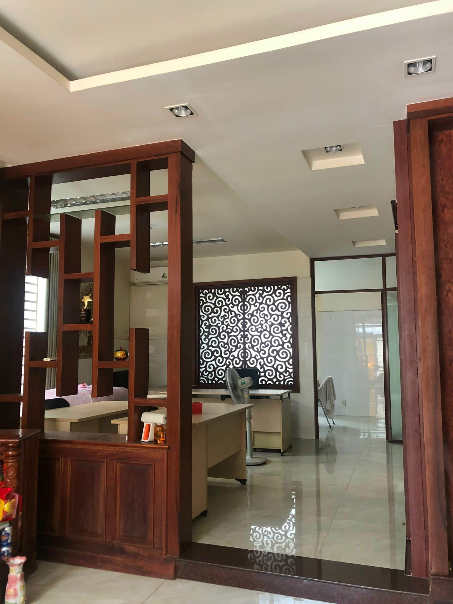 BIỆT THỰ MẶT TIỀN TÂN PHÚ KHU HIẾM NHÀ BÁN 190M2(10X19) 2 TẦNG. GIÁ RẺ 100 TRIỆU/M2