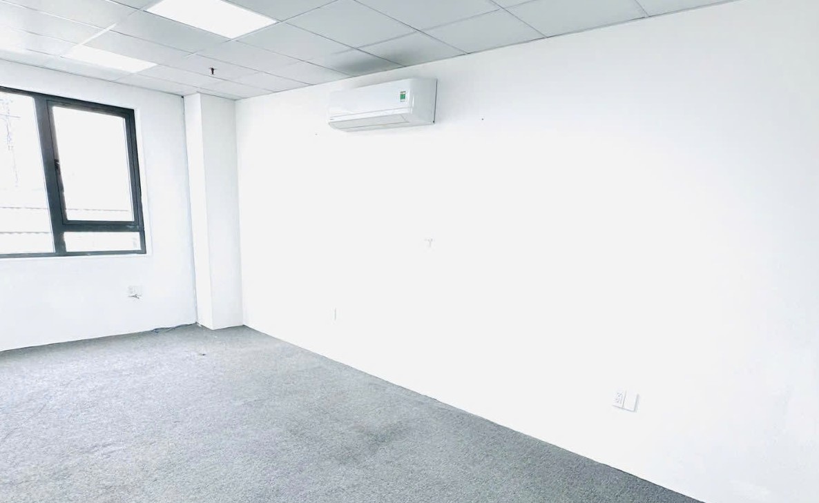 Cho thuê sàn văn phòng khu sân bay 70m2 giá 10tr