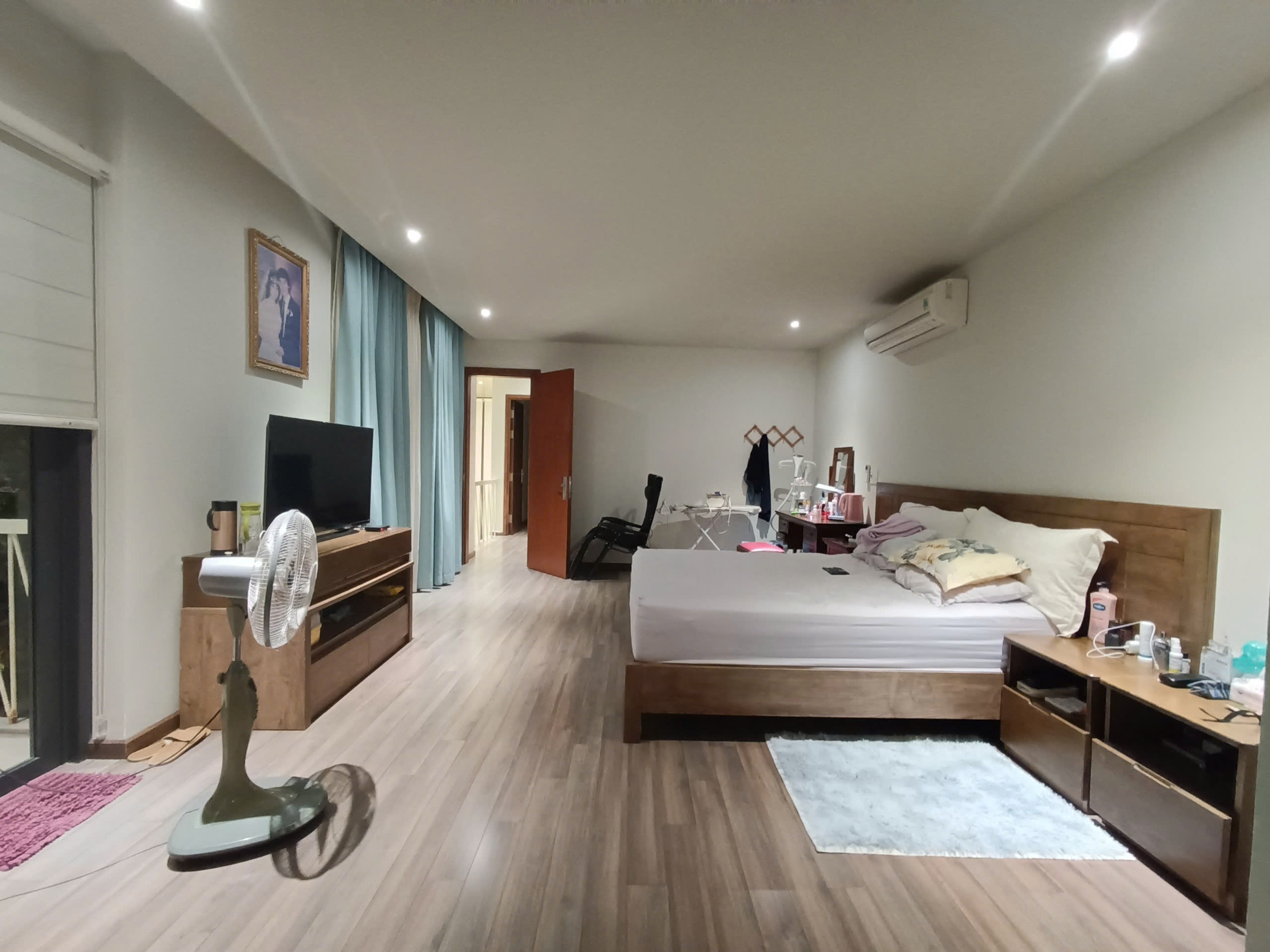 Tôi chính chủ cần bán Biệt Thự 250m2 tại Euro Village 1, vị trí đẹp, giá sập hầm