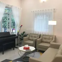 Cần Cho Thuê Căn Biệt Thự Sân Vườn DT 150m2 - 3PN, Hẽm Xe Hơi
