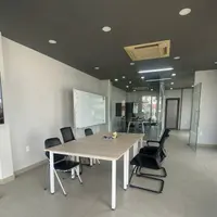 Cho thuê văn phòng khu sân bay tòa nhà có thang máy pccc giá 5tr