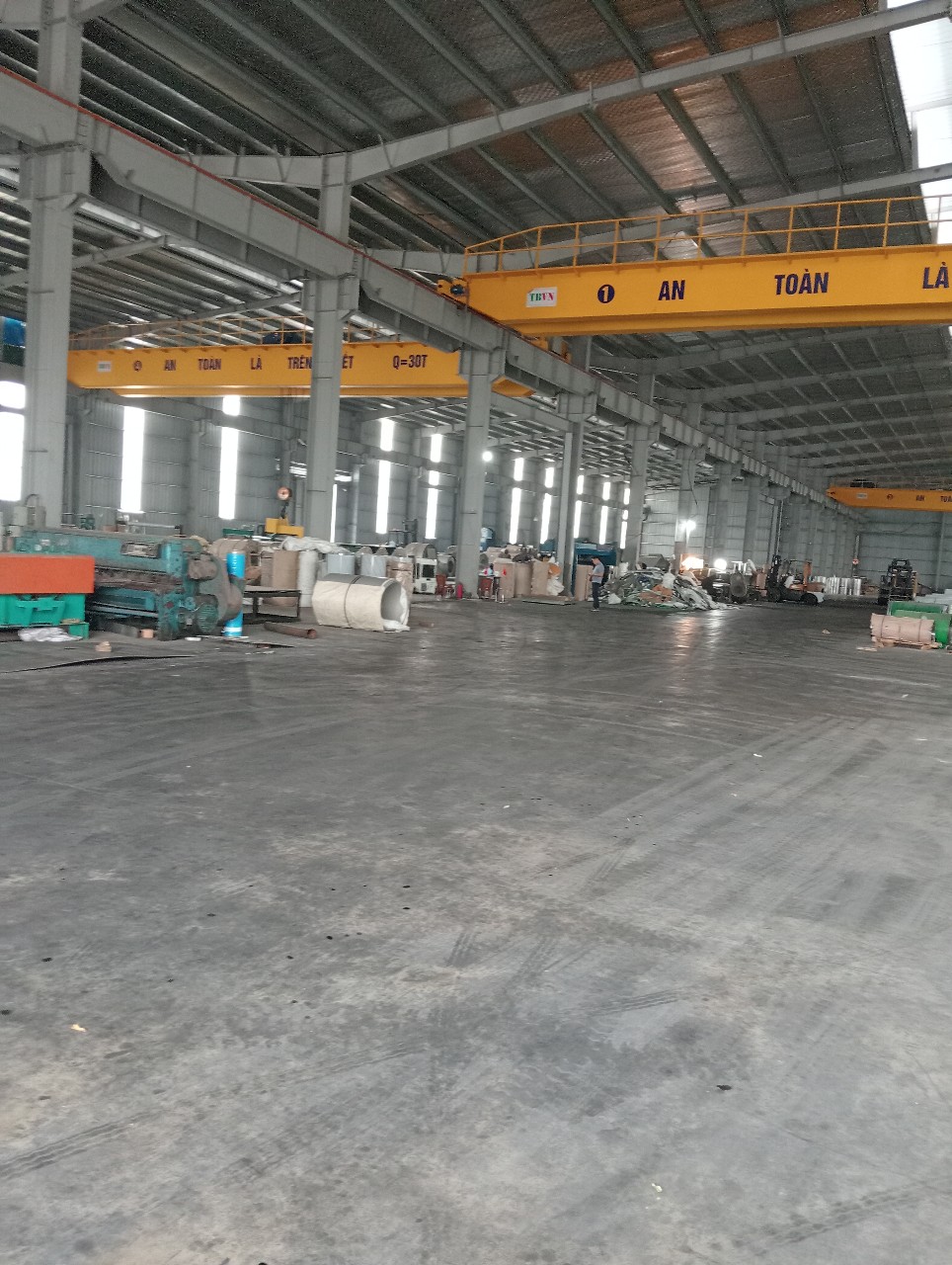 CHO THUÊ 2000m2 KHO, XƯỞNG  tại QL3. Xã DỤC TÚ. ĐÔNG ANH. HÀ NỘI
