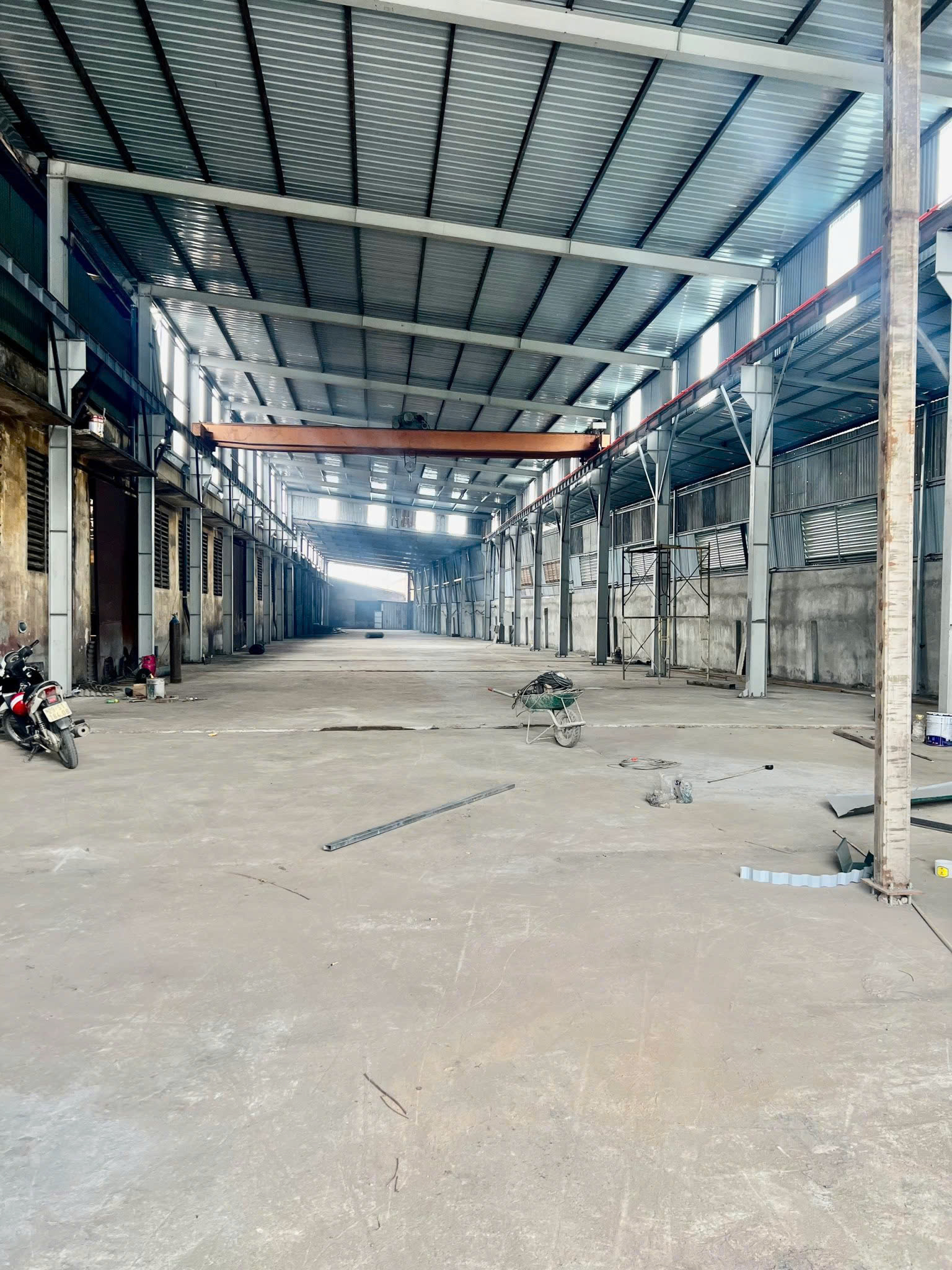 CHO THUÊ XƯỞNG 1300m2 Tại VIỆT HÙNG. ĐÔNG ANH. HÀ NỘI