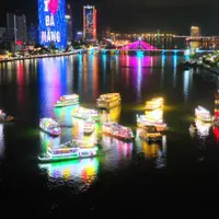 - Đất Nam Hoà Xuân, cạnh lô góc giao nhau hai đường 10,5m lề 5m, thông sang đảo kim cương và nối