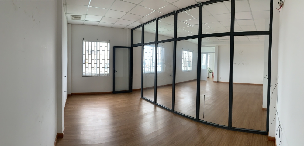 Cho thuê văn phòng 45m2 hiện đại, full nội thất miễn phí tháng đầu