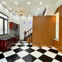 37. Nhà trệt lầu sau lưng Vincom Hùng Vương cách mặt tiền chỉ 1 căn nhà