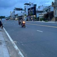 49. Mặt bằng 8 triệu Hoàng Quốc Việt