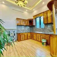 Nhà 10,5 triệu 3 phòng ngủ full nội thất gần Đại học Y Dược Cần Thơ