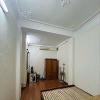 Cho thuê nhà 3 tầng Đường Láng, Đống Đa. Giá: 15tr. LH: 0937158386