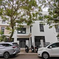 Cho thuê biệt thự Vạn Phúc, 200m2, 4 tầng, thang máy làm văn phòng, nhà ở