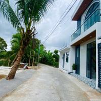 MUA 1 ĐƯỢC 2 - Bán nhà TRỆT LẦU MỚI ĐẸP LỘ Ô TÔ CPXD