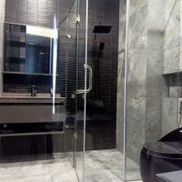 cho thuê nhà mới, hai cửa đi, Hoàng Văn Thái, 99m2x 5T vỉa hè 32 Tr