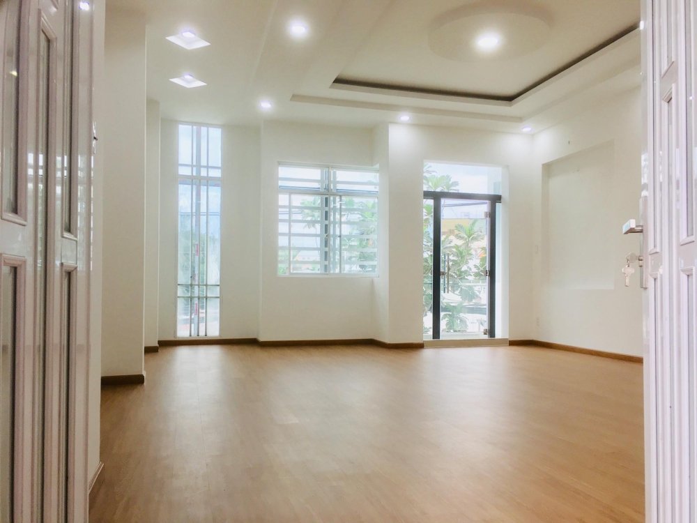 Siêu phẩm tháng 8, cho thuê văn phòng 30m2 miễn phí tháng đầu tại tòa nhà HB Building
