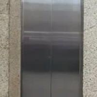 Mình cho thuê nhà hai cửa đi, mới, 105m2_ 4T; vỉa hè, Trúc Bạch-35 Tr