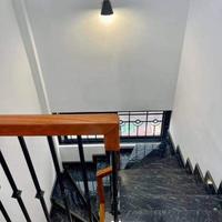 Nhà tôi Cho thuê Nhà căn góc, mới, Thái Thịnh; vỉa hè 108m2* 4T- 30 Tr