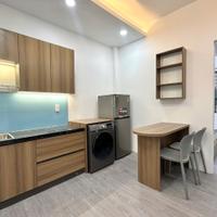 Căn hộ cao cấp Nguyễn Kiệm, có ban công, tách bếp.