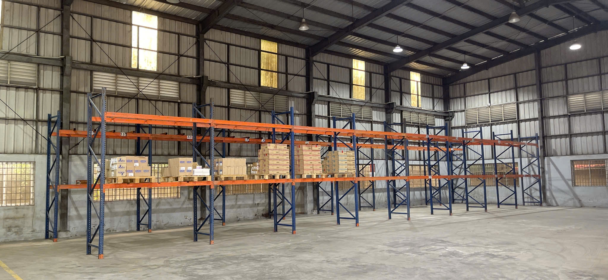 CHO THUÊ KHO Tại.Đường NGUYỄN VĂN LINH. LONG BIÊN. HÀ NỘI