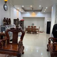 Cho thuê căn biệt thự đường 23, Hiệp Bình Chánh, nhà xây 1 trệt 2 lầu, sân thượng. DT 8x15