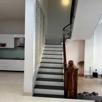 Cho thuê căn biệt thự đường 23, Hiệp Bình Chánh, nhà xây 1 trệt 2 lầu, sân thượng. DT 8x15