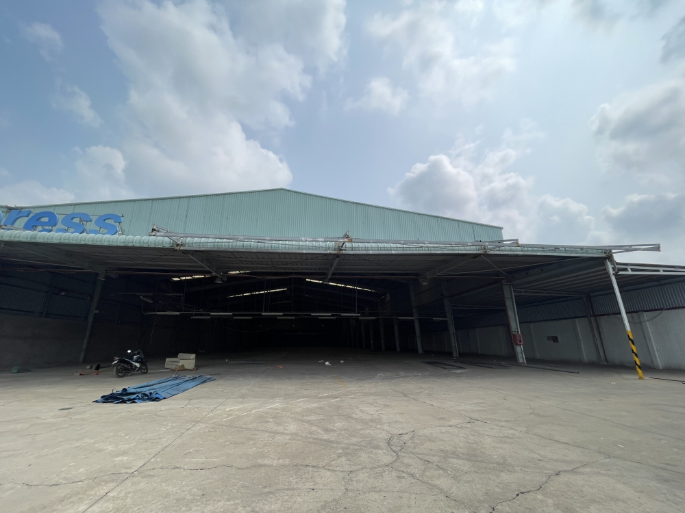 cho thuê kho xưởng 5000m2 đường phú thuận quận 7