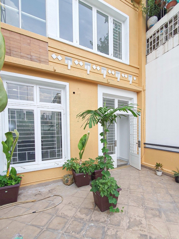 TẦNG CHO THUÊ 60M2 Q1 ĐIỆN BIÊN PHỦ