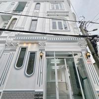 54. NHÀ 1 TRỆT 3 LẦU, SÂN THƯỢNG, GÓC 2 MẶT TIỀN, CÓ CHỖ ĐẬU ÔTÔ TRONG NHÀ