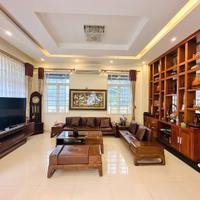 Căn Biệt Thự Xanh Mát, Rộng Rãi View Đối Diện Công Viên - Ngay Giữa Lòng KĐT Vĩnh Điềm Trung