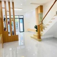 CHÍNH CHỦ BÁN GẤP – NHÀ ĐẸP GIÁ TỐT – Ô TÔ ĐẬU TRƯỚC CỬA