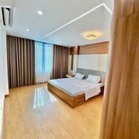 Bán nhà Hoàng Văn Thái - Ô tô vào nhà - 15,9 tỷ 45m2 5 tầng - sổ đỏ nở hậu
