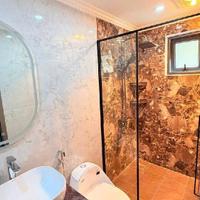 Hiếm- Bán nhà đẹp NGuyễn Văn Cừ- Gara- Thang Máy- Oto tránh- full NT 48m 7 tầng nhỉnh 16 tỷ(TL)