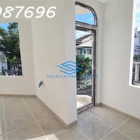 Bán Căn Góc 2 Mặt Tiền Trung Tâm Nha Trang – Nhà 4 Tầng + Tum – Giá 8 Tỷ