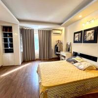 Siêu Phẩm Cát Linh 60m2 6 Tầng lô góc, kinh doanh,ô tô vào nhà giá 18 tỷ
