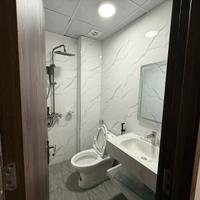 Cần bán 30m2 nhà 5 tầng ngõ 80/1 Hoa Lâm. Ngay gần chợ, trường học các cấp, siêu thị Big C